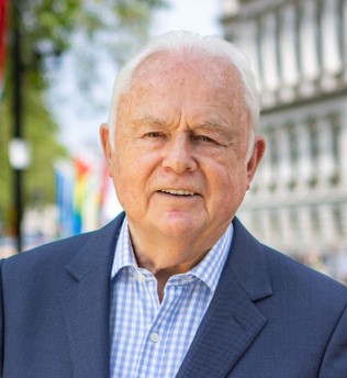 Martyn Lewis Profile Picture