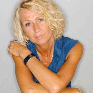 Anne de Baetzelier Profile Picture
