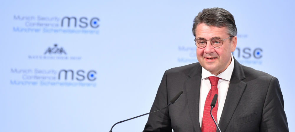 Keynote speaker sigmar gabriel speaking