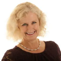 Sophie Bennett Keynote Speaker Profile Picture