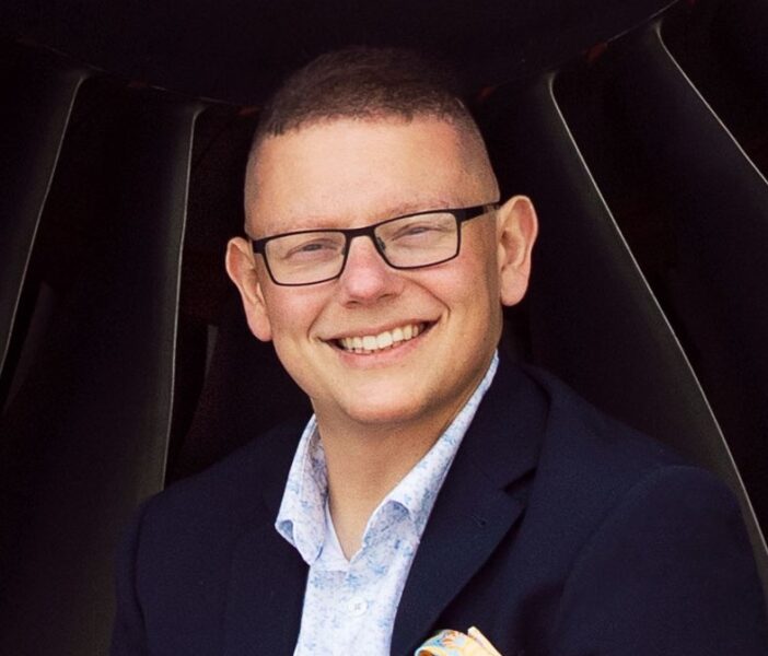 Book a Keynote Speaker for your Event London Speaker Bureau